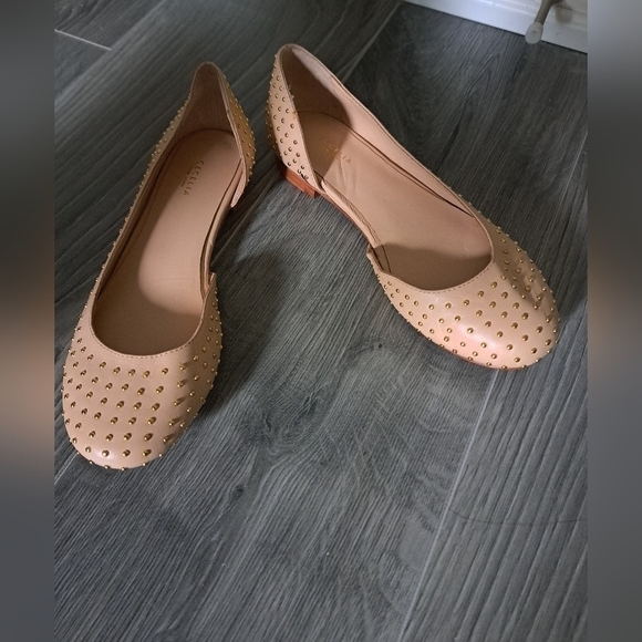 Cecelia NEW YORK leather studded flats shoes neutral beige almond toe - Picture 8 of 12